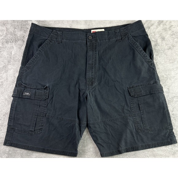 Wrangler Men's 42 Black Cargo Shorts‎ Stretch Relaxed Fit Grunge Gothic Workwear - Picture 1 of 12